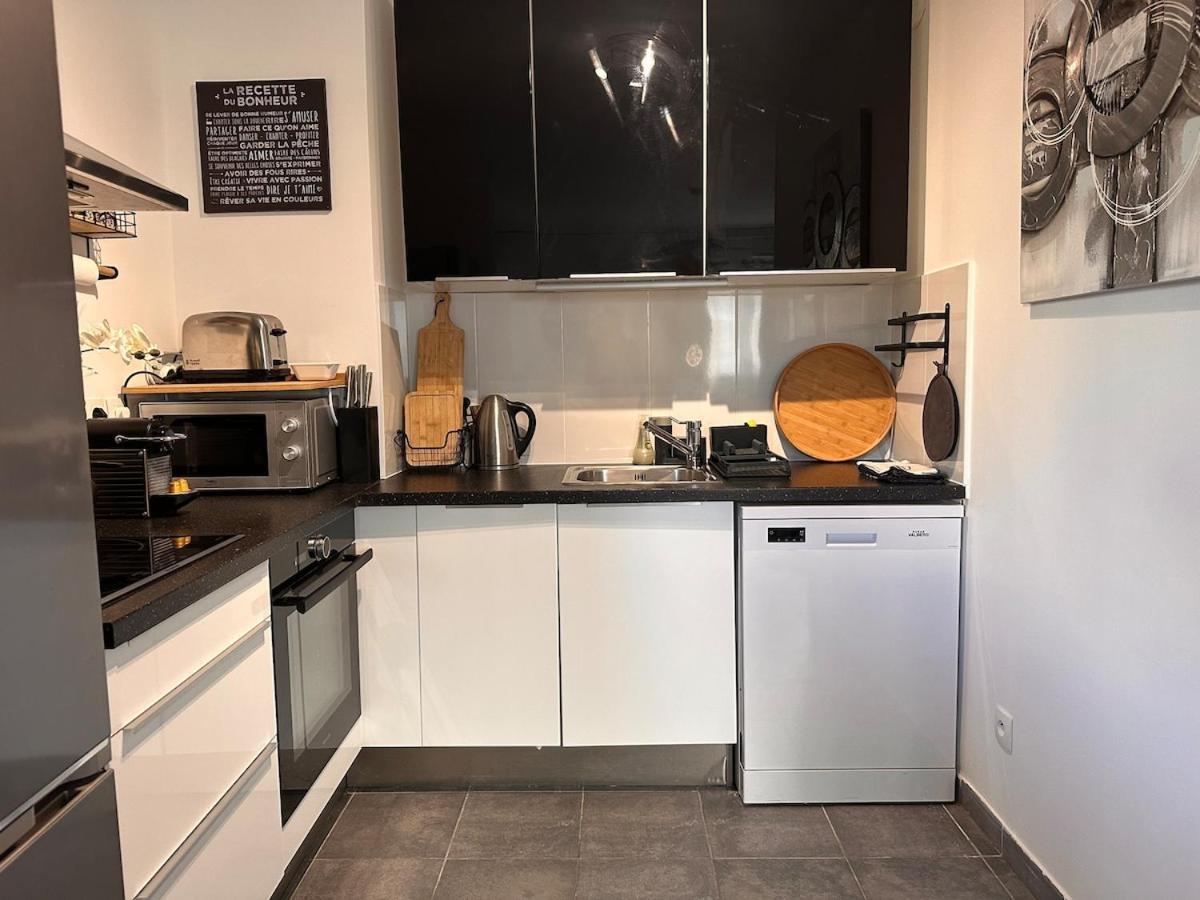 Apartment Aj - Stylish Pied-a-terre A La Joliette - Parking *