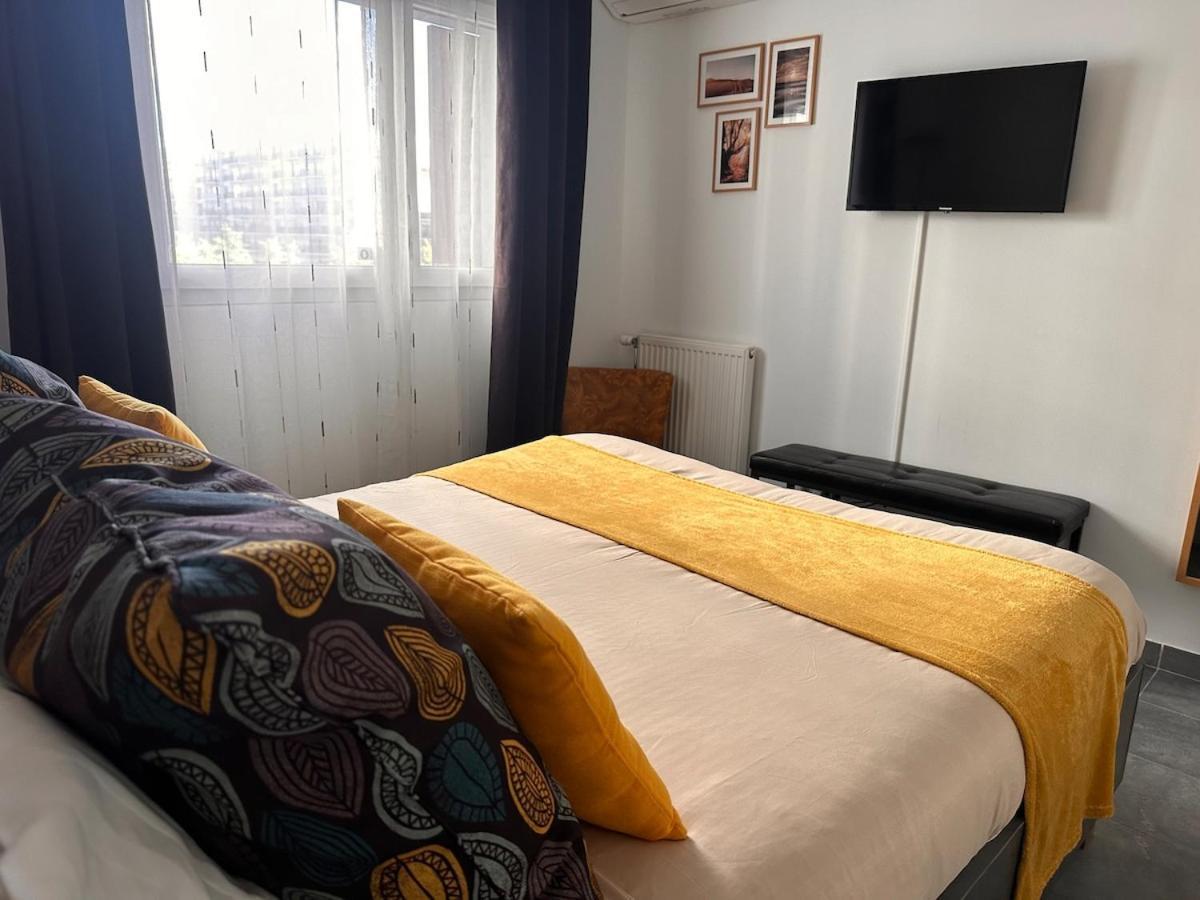 Aj - Stylish Pied-a-terre A La Joliette - Parking * Marseille