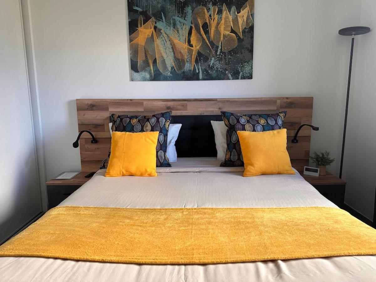 Apartment Aj - Stylish Pied-a-terre A La Joliette - Parking *