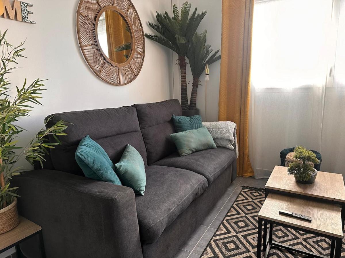 Aj - Stylish Pied-a-terre A La Joliette - Parking Apartment Marseille