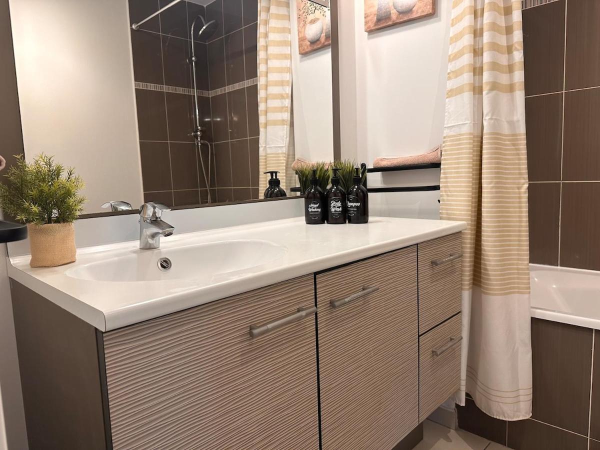 Apartment Aj - Stylish Pied-a-terre A La Joliette - Parking Marseille