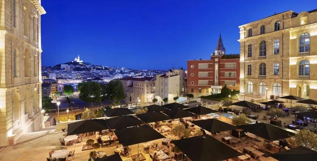 T2 Avec Cour Privee Au Coeur Du Panier- Vieux Port Apartment Marseilles