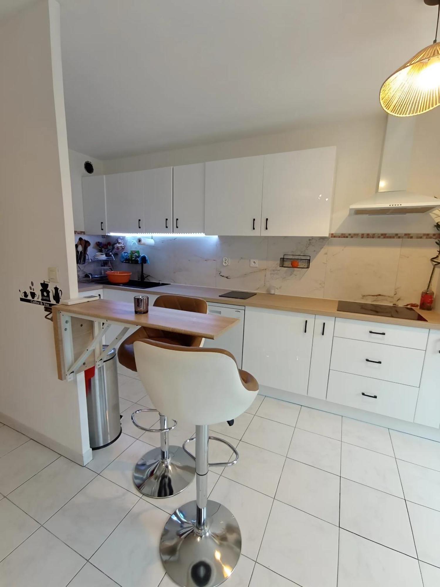 Grand T2 Avec Terrasse Apartment *