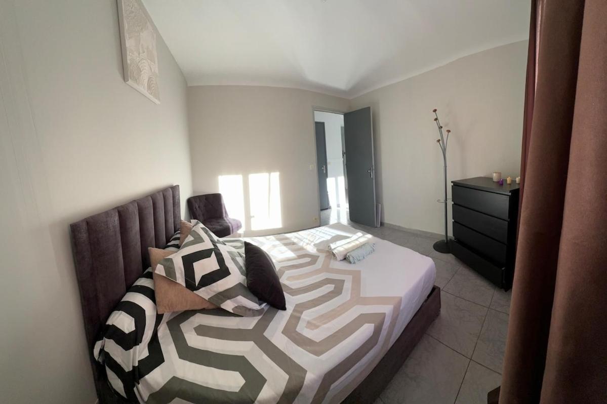 A Proximite De La Gare Apartment *