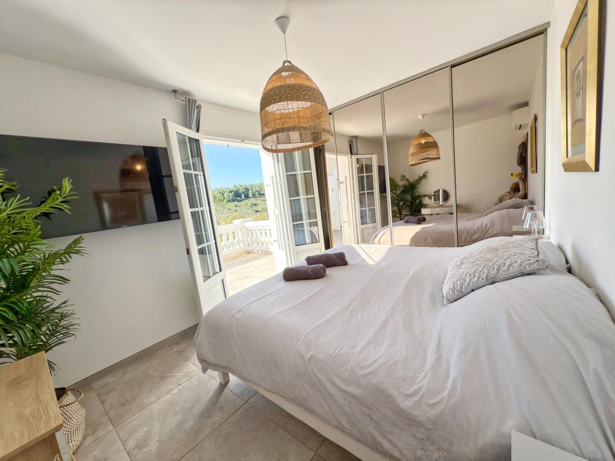 Villa Prestige 5 Etoiles, Piscine, Jacuzzi & Vue - Climatisation *