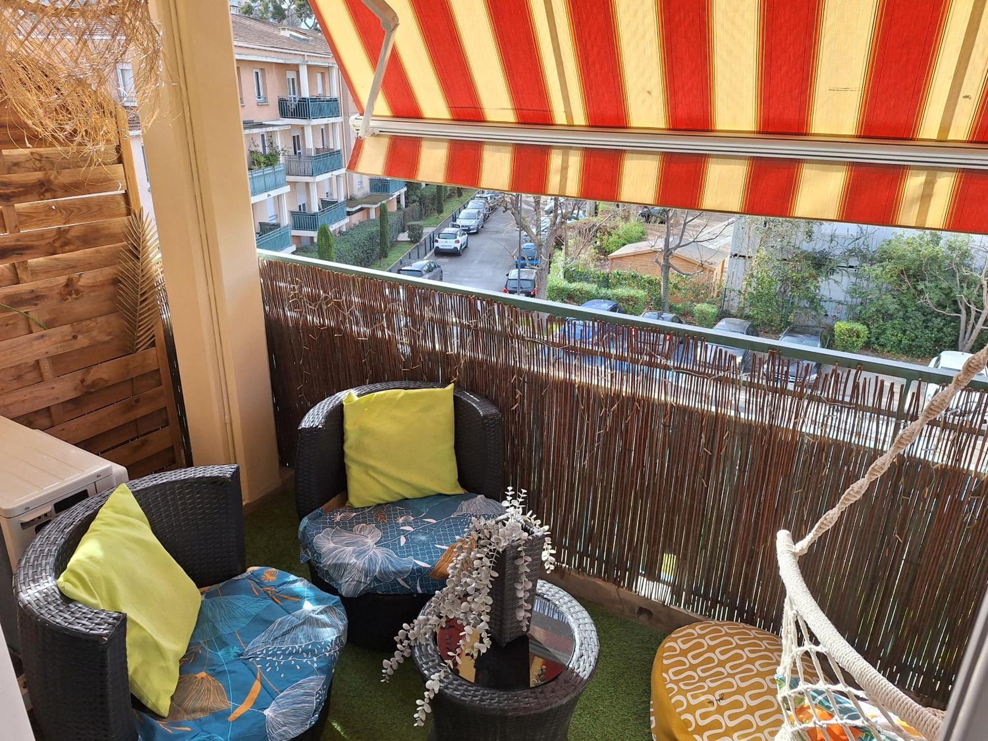 Parc De La Roseraie Apartment Marseille