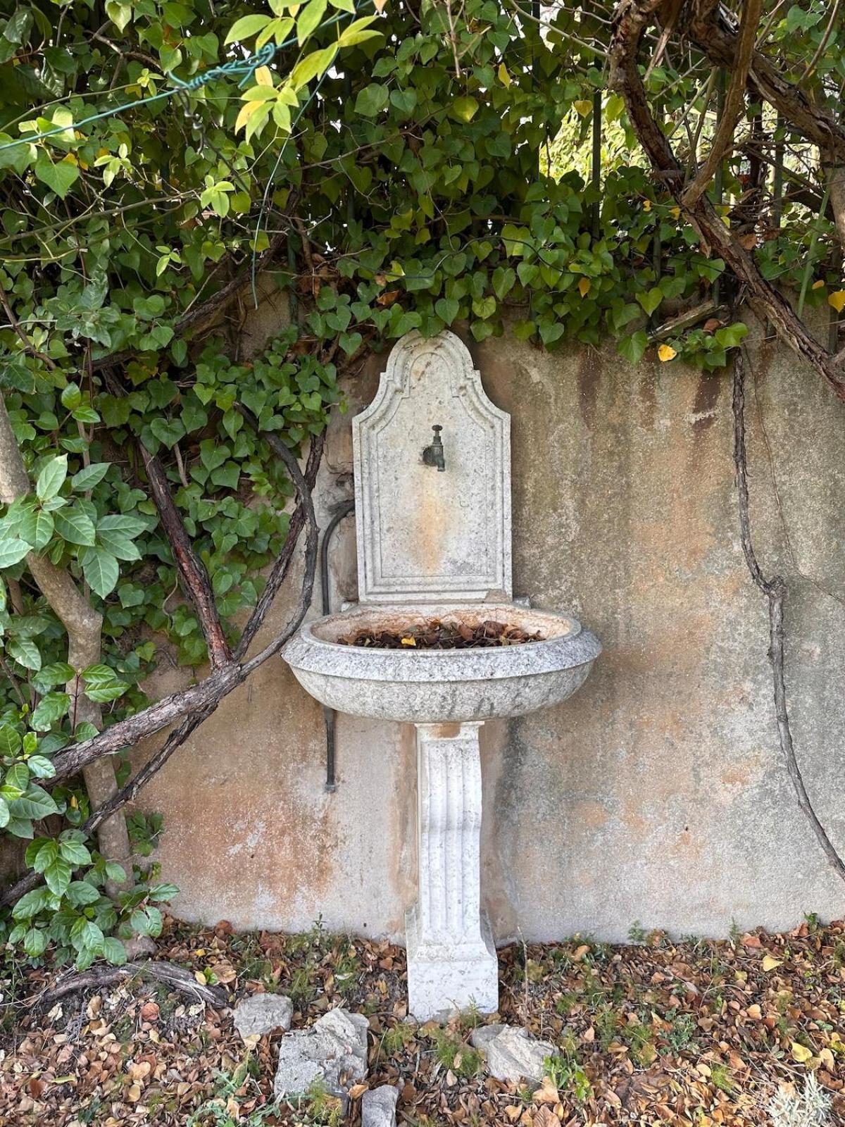 Pousada Bastide Provencale Avec Piscine *