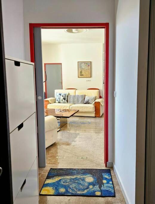 3 Bedroom With Beautiful View Old Port Apartamento *