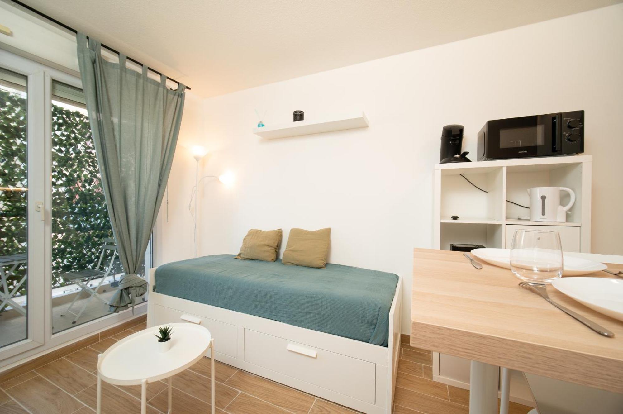 Equipe Avec Parking A 6min A Pied De La Gare St Charles *