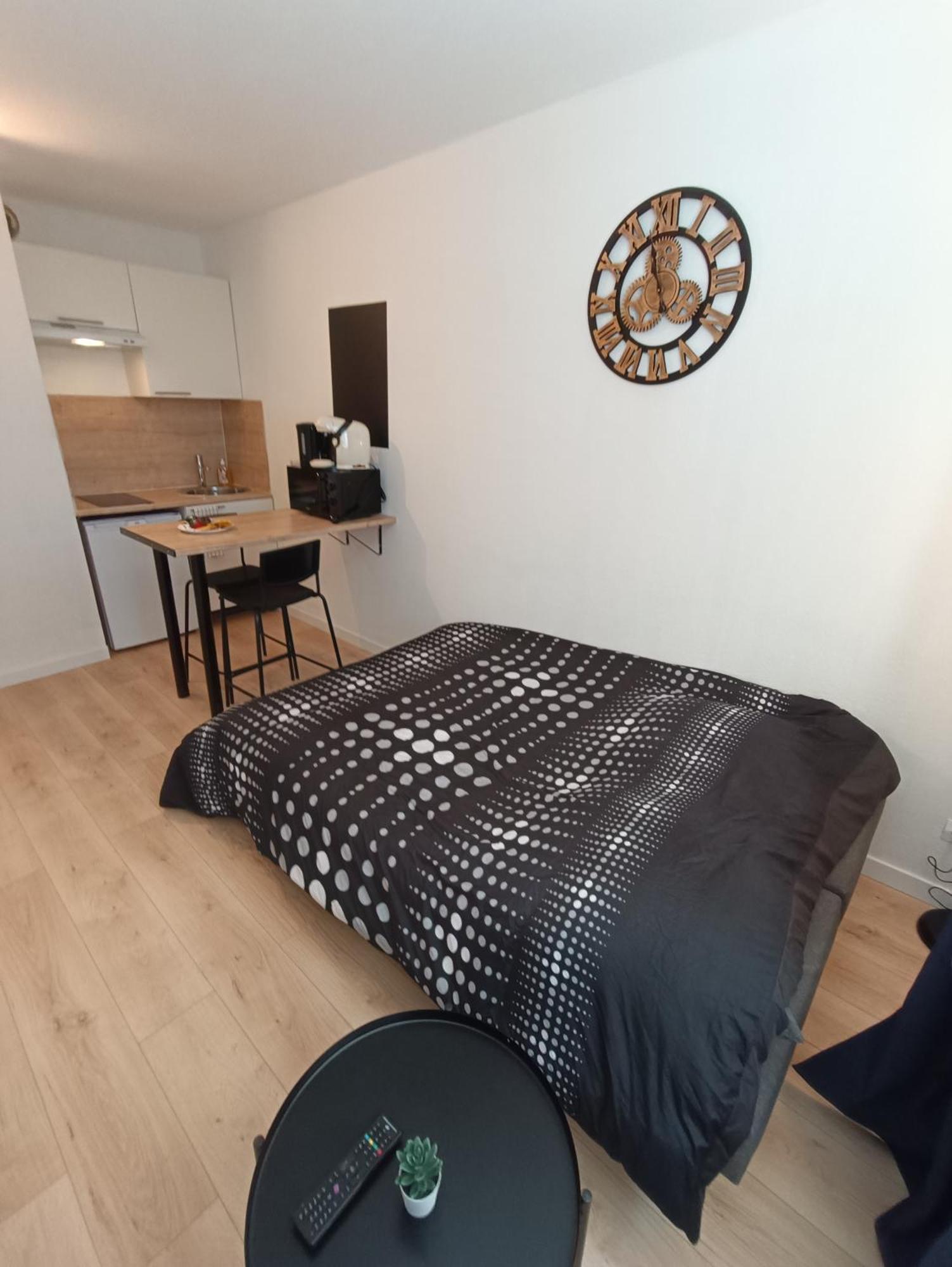 Apartment Equipe Avec Parking A 6min A Pied De La Gare St Charles