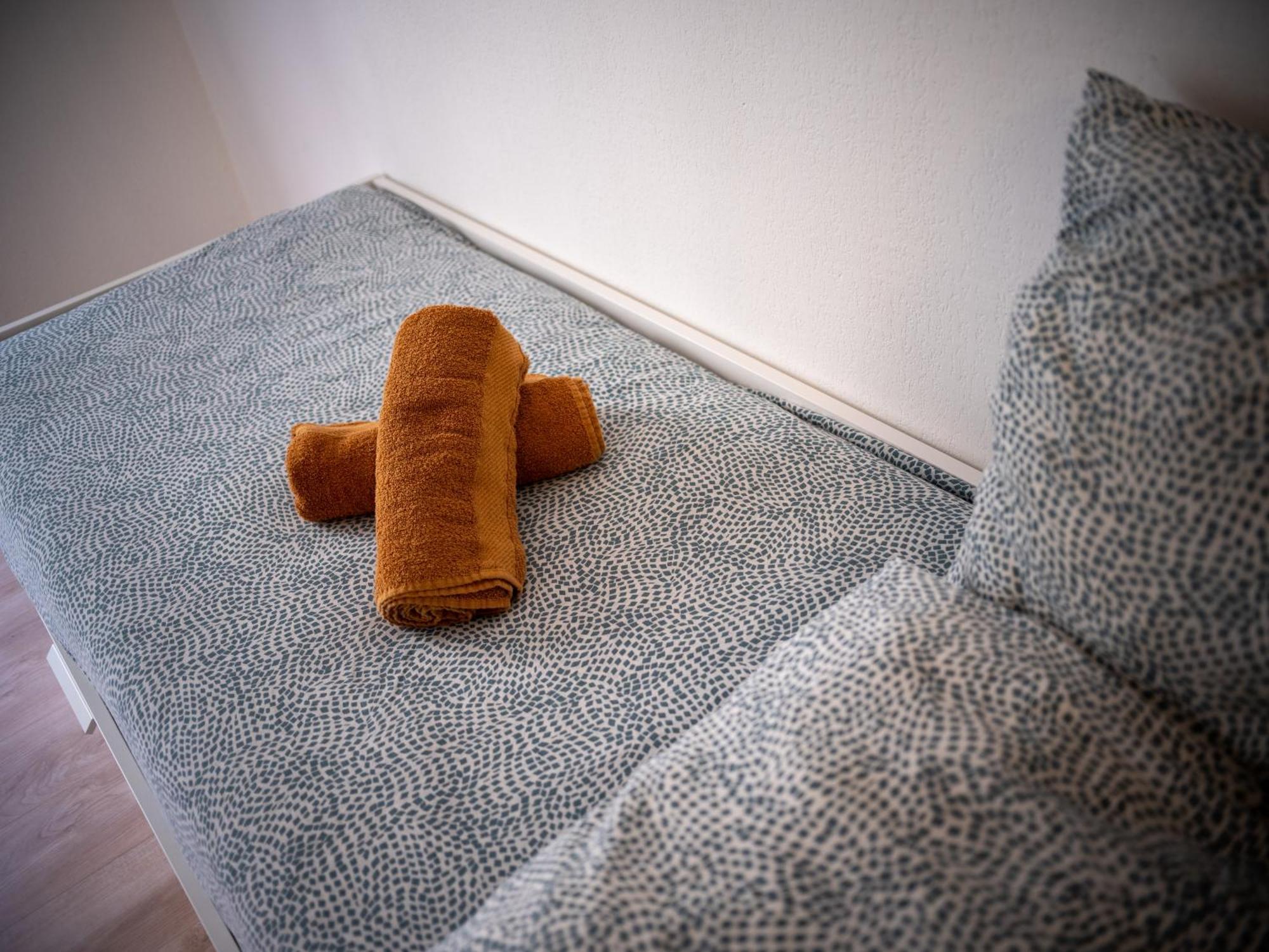 Apartment Equipe Avec Parking A 6min A Pied De La Gare St Charles Marseille