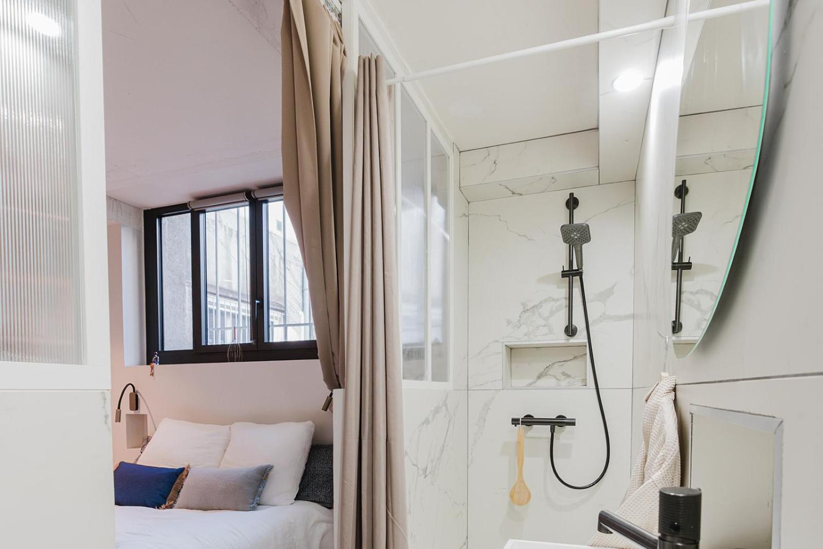 Bed & Breakfast Maison Chaliot Hosts & Events *