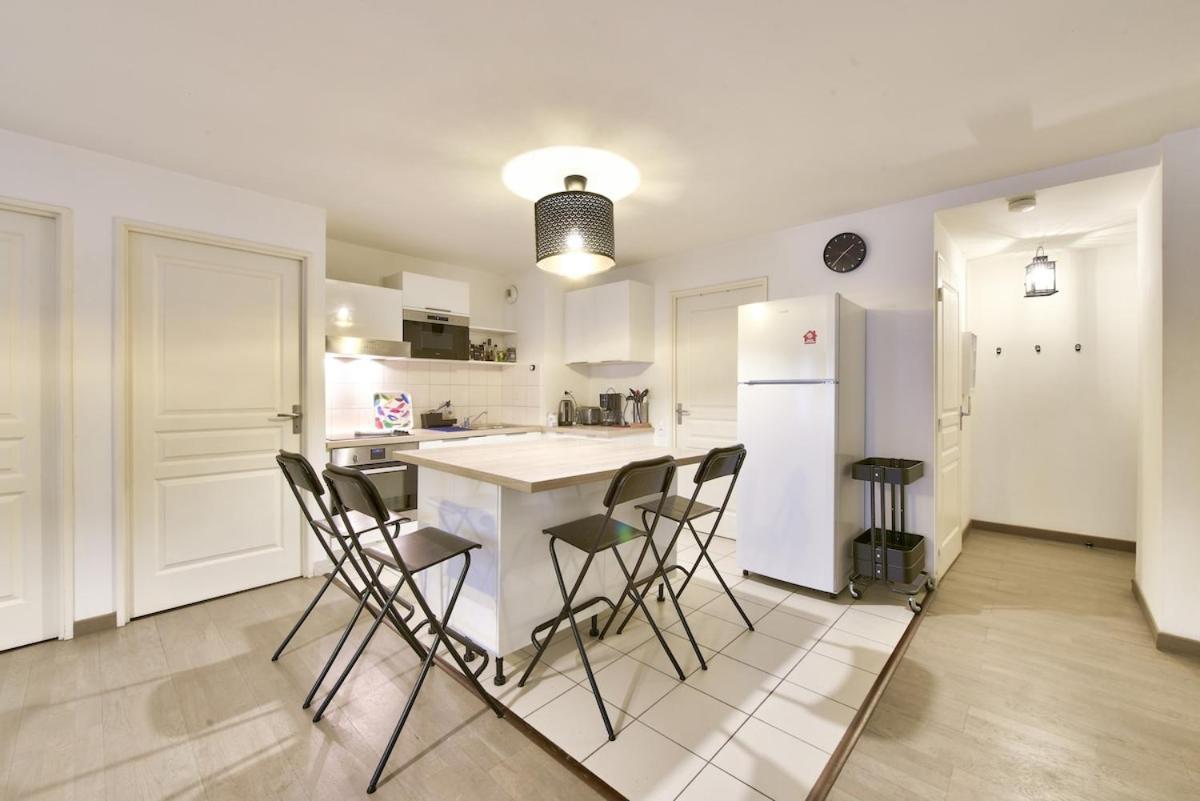 Modern 2 Bedroom Flat Near Vieux Port