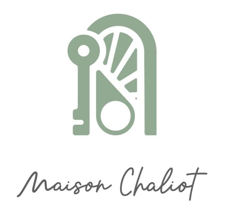 Maison Chaliot Hosts & Events Bed & Breakfast