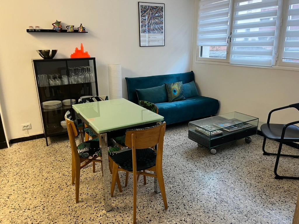 T2 Joliette Apartment *
