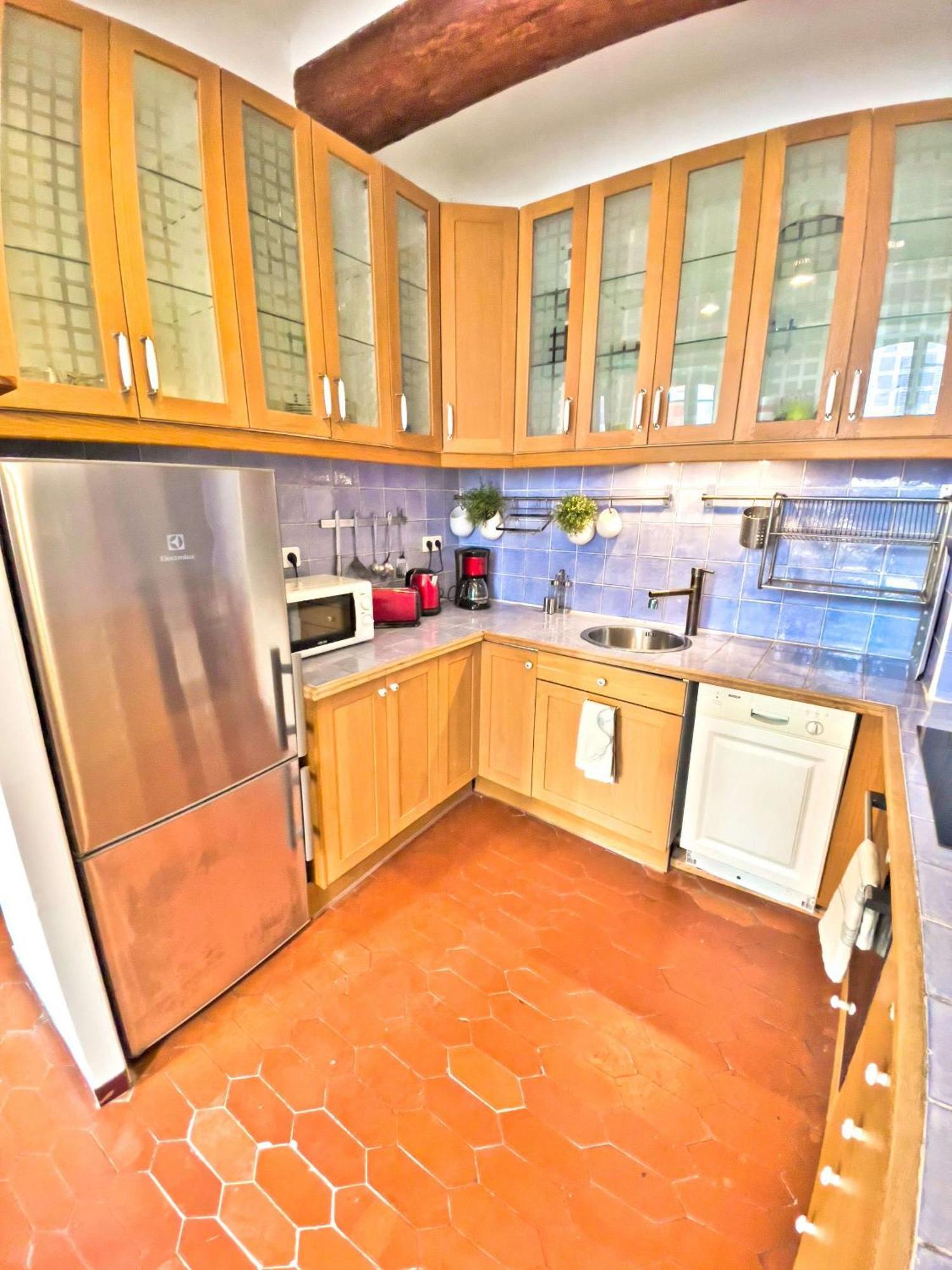 Appartement Vieux-port : Cozy, Calme Et Pratique