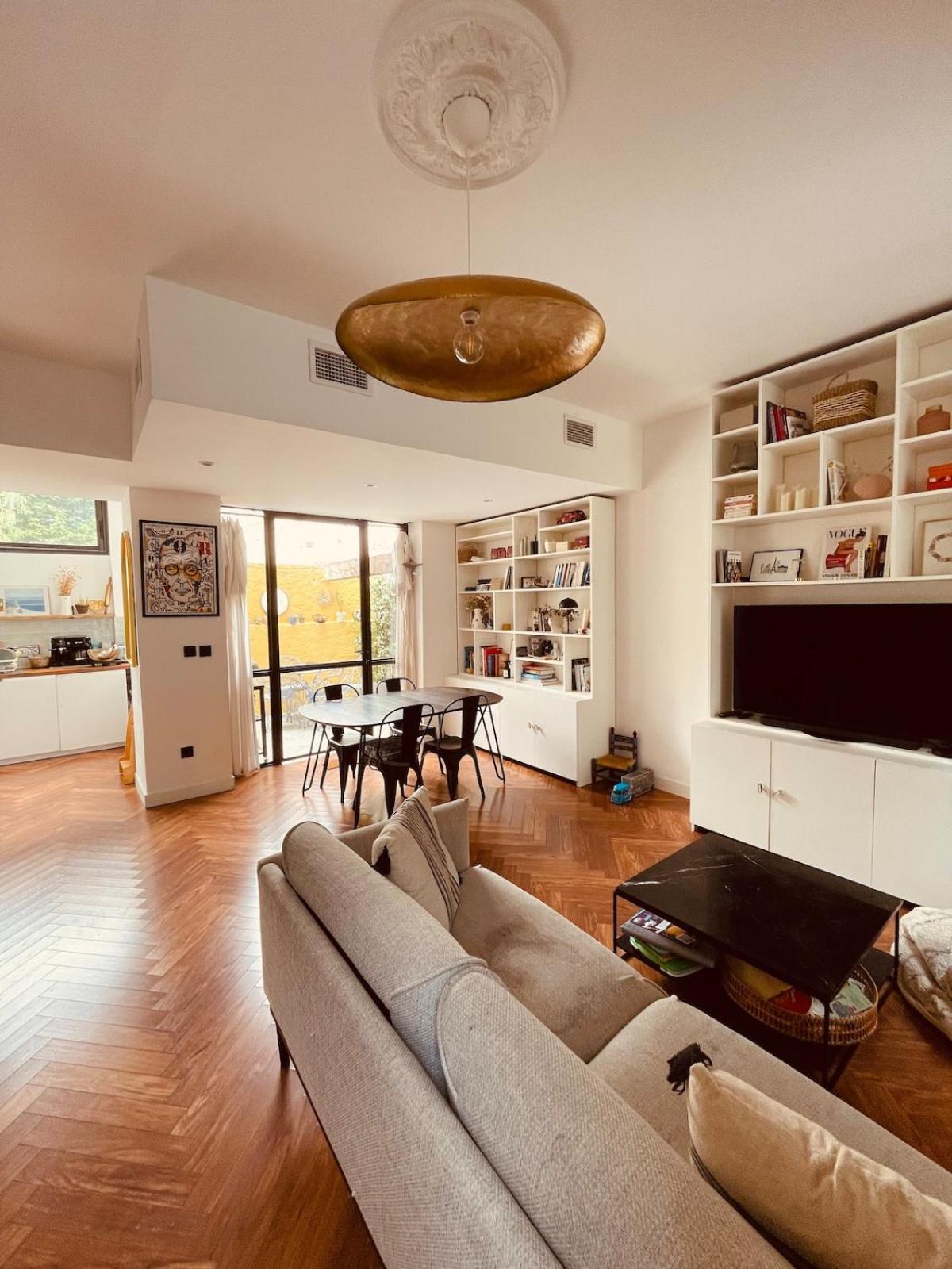 Appartement House With Patio In Camas *