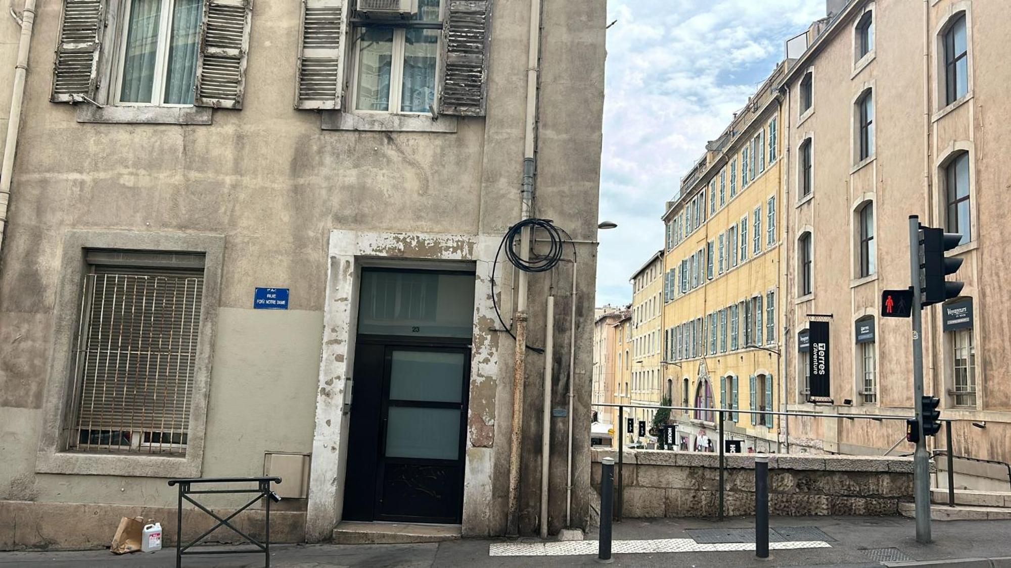 Apartamento Le Cocon Du Vieux Port - Neuf Confort En Plein Centre - Place Aux Huiles *