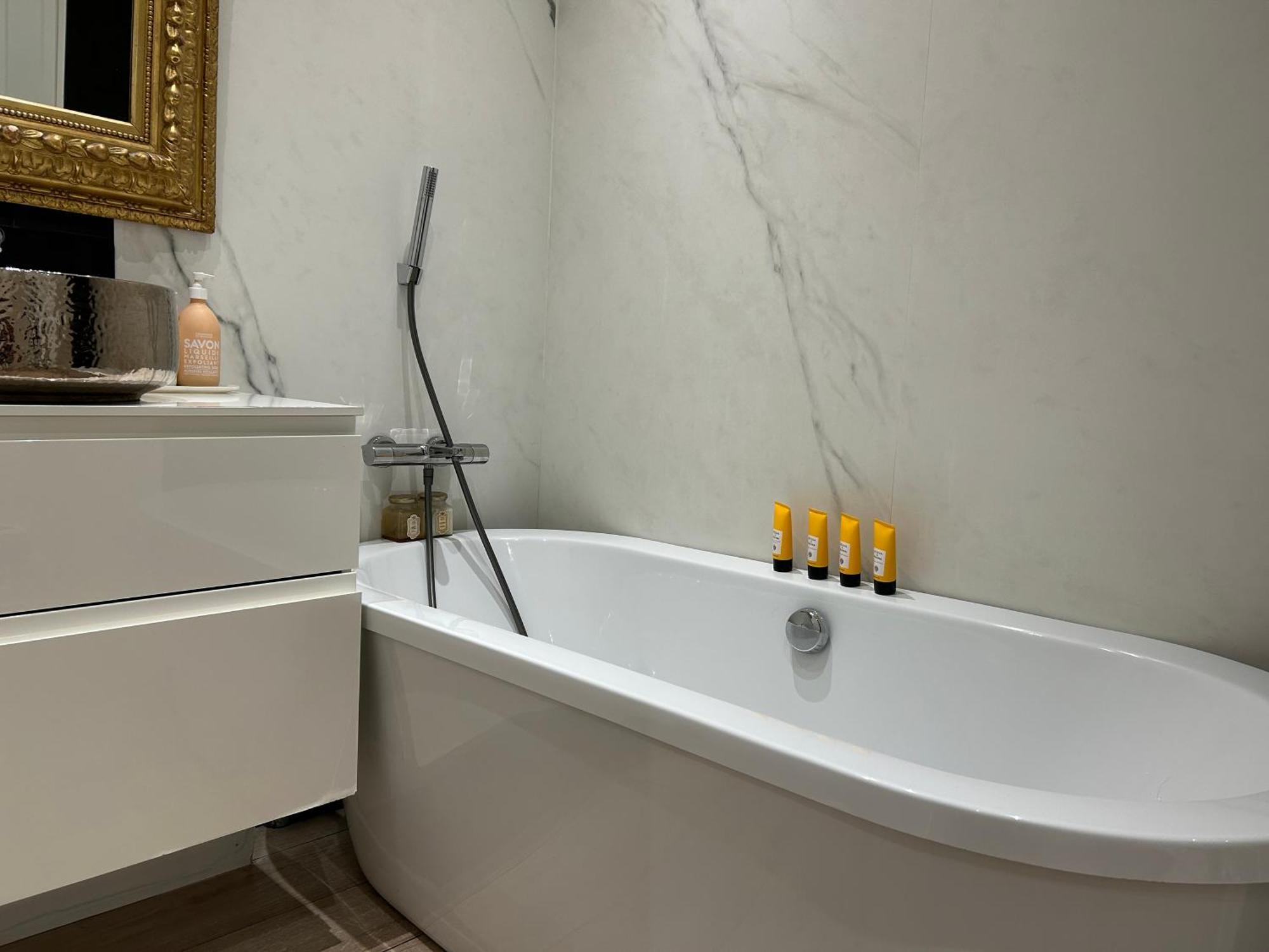 Mermoz Luxury