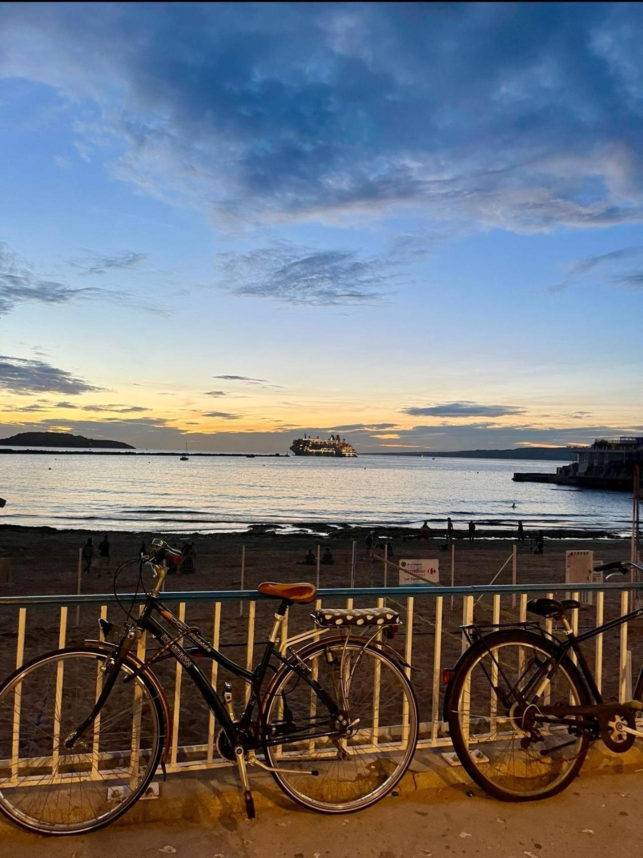 Sea View - Netflix - Velodrome Apartamento