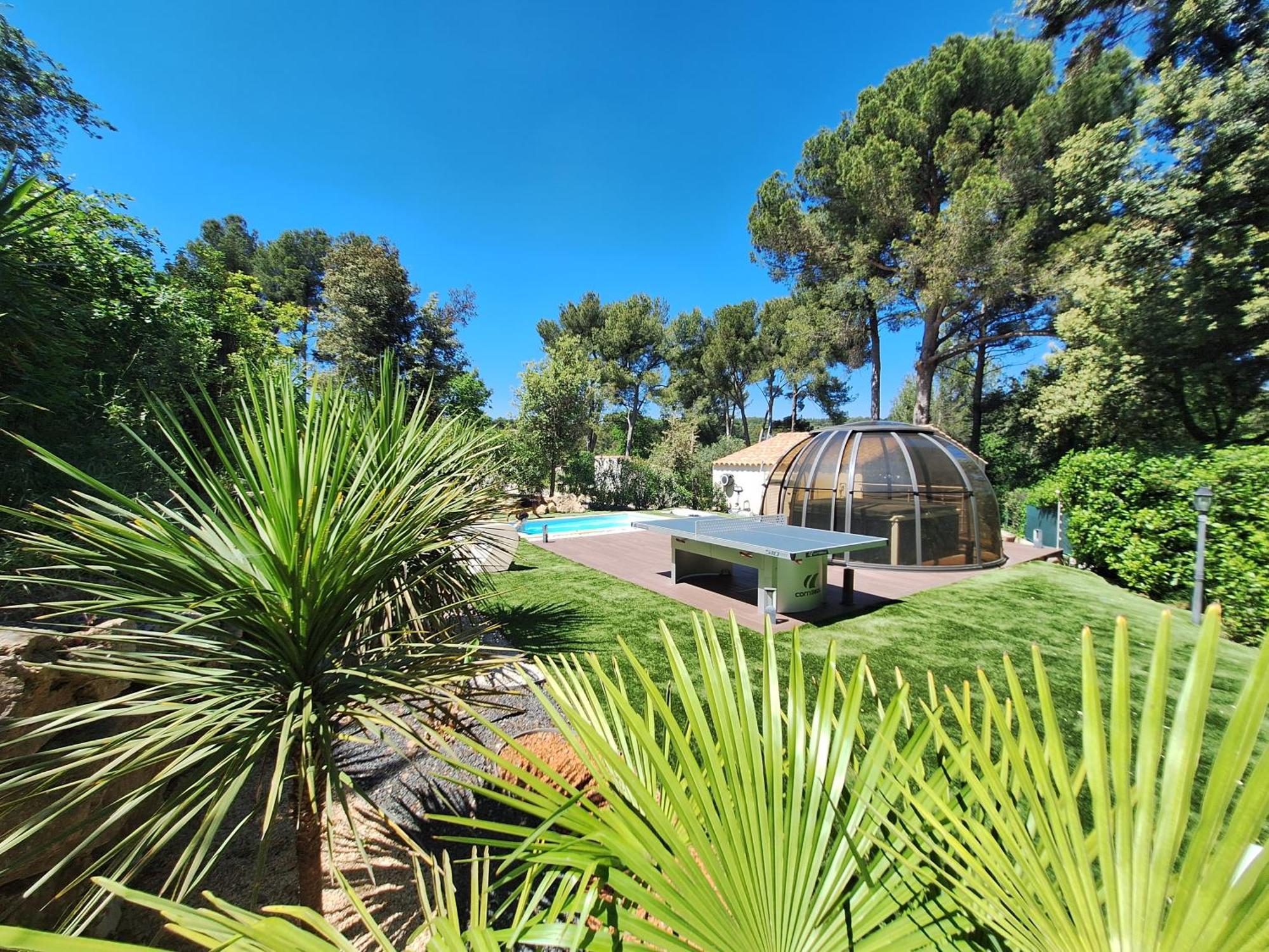 La Bonne Etoile ! Romantique ! Jacuzzi Et Piscine * Marseille