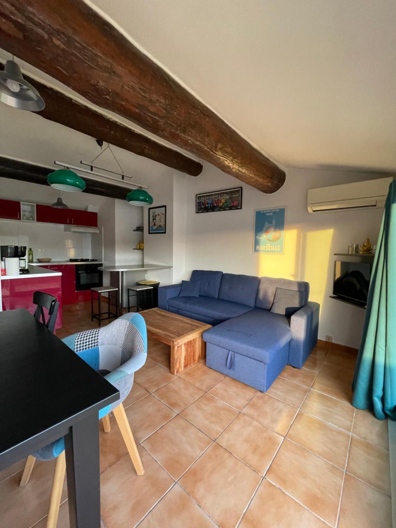 Hostel Vue Imprenable Vieux-port Et Notre Dame Marseille