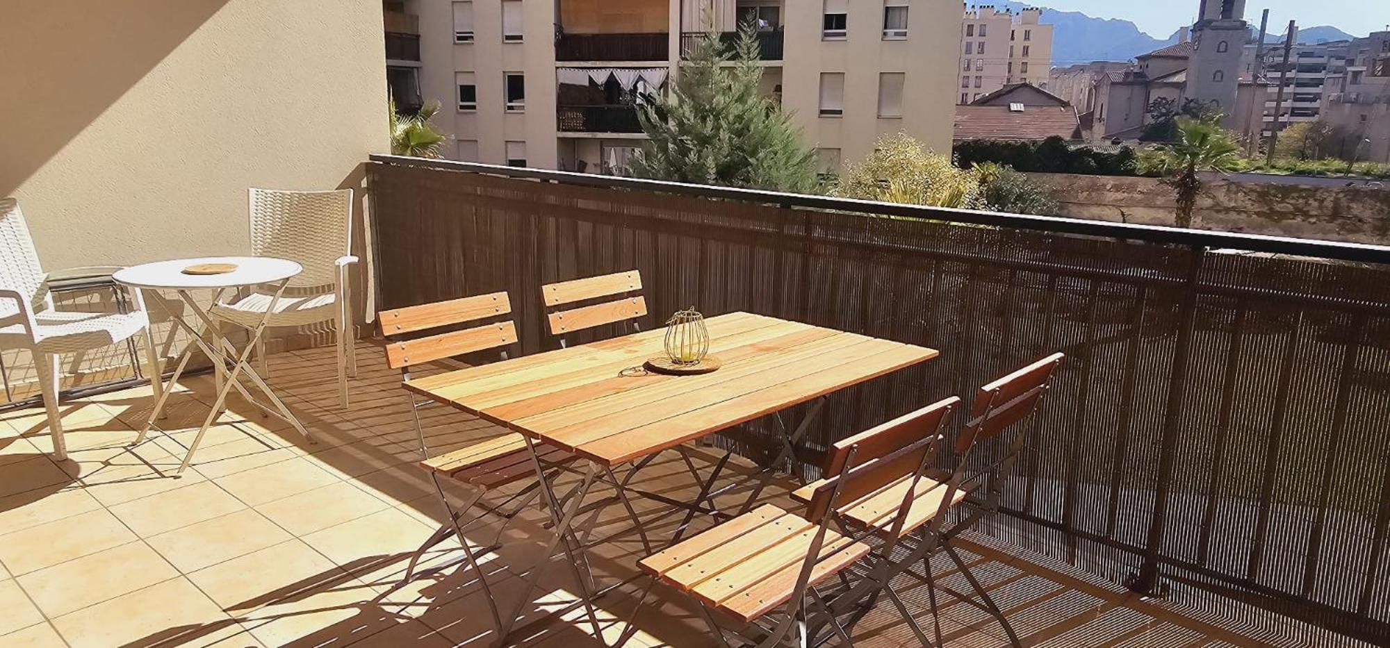 Palais Omnisports, 4 Personnes Lumineux Avec Terrasse