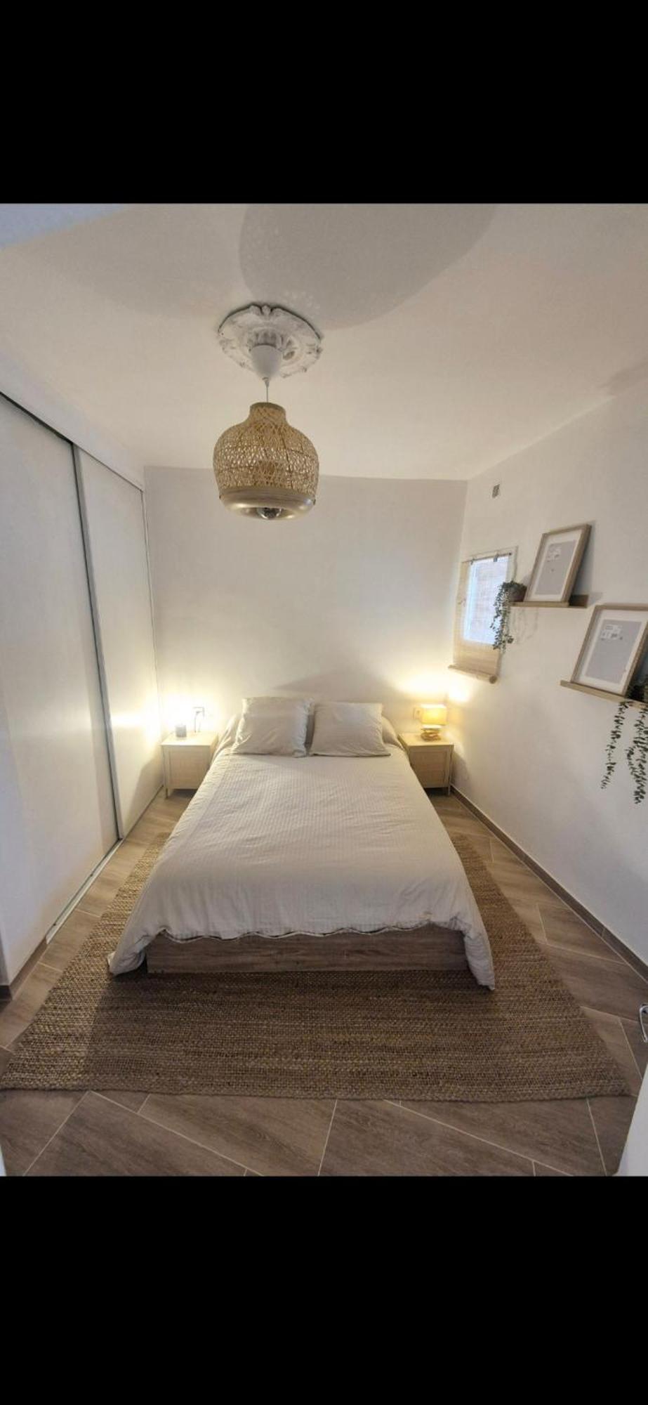 Maisonnette Renovee Avec Cour, Clim Et Metro A 5 Min