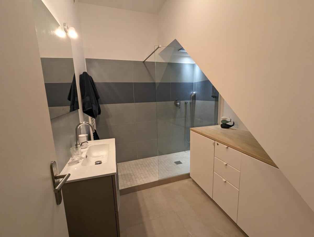 Appartement 2br With Quiet Terrace In The Center