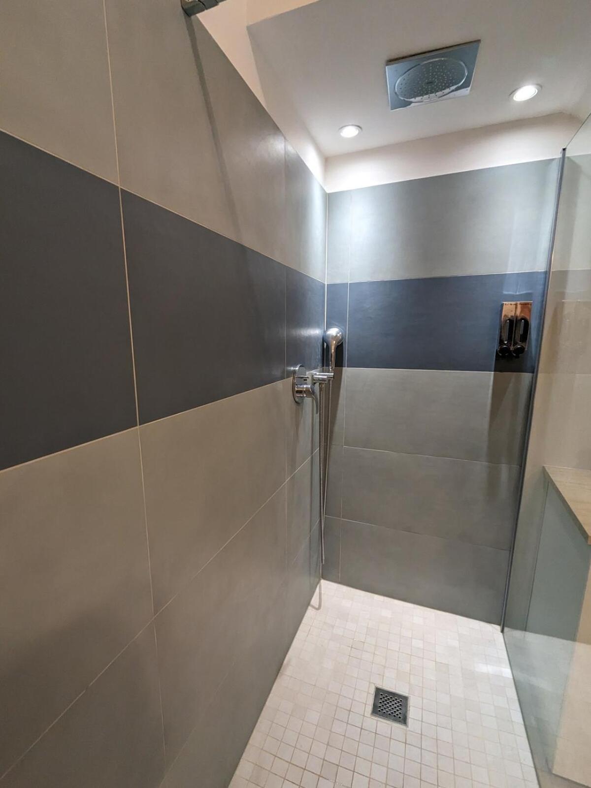 Appartement 2br With Quiet Terrace In The Center Marseille