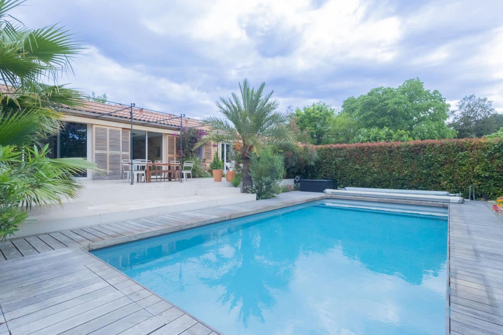L'oasis De La Buzine Biệt thự *