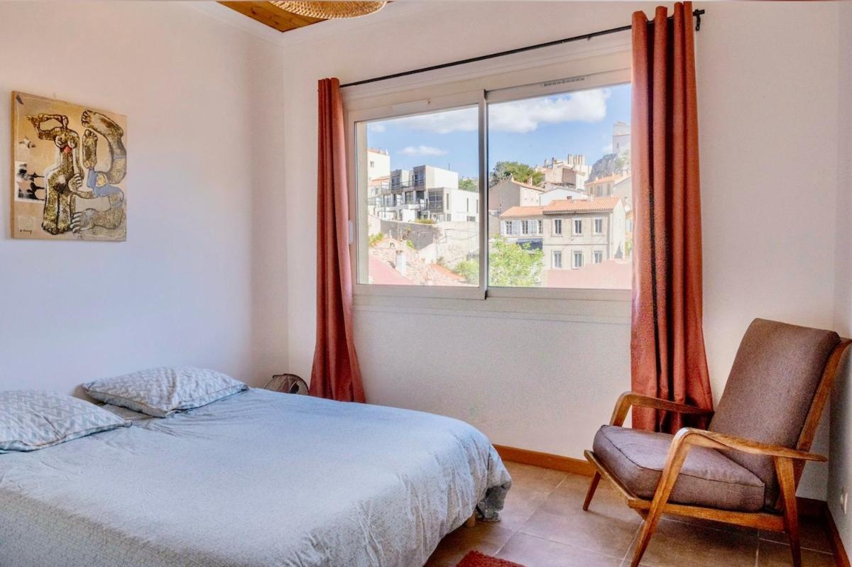 Bright, Vintage-style Apartment Marseille