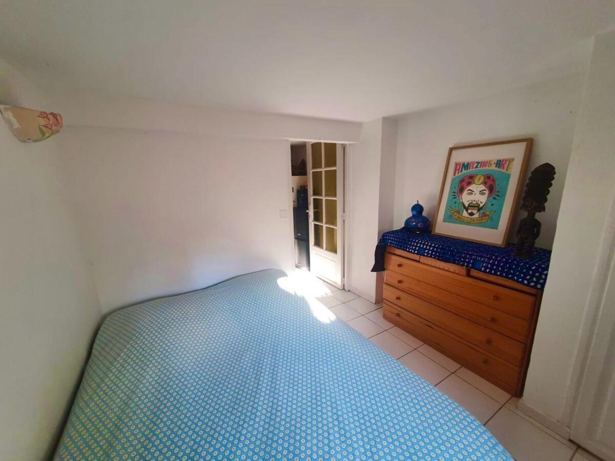 Large Quiet House With Pool Marseilles