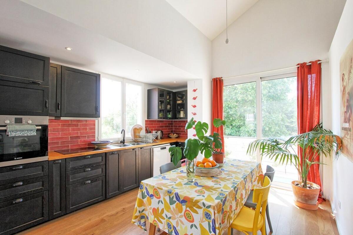 Apartment Large Quiet House With Pool *
