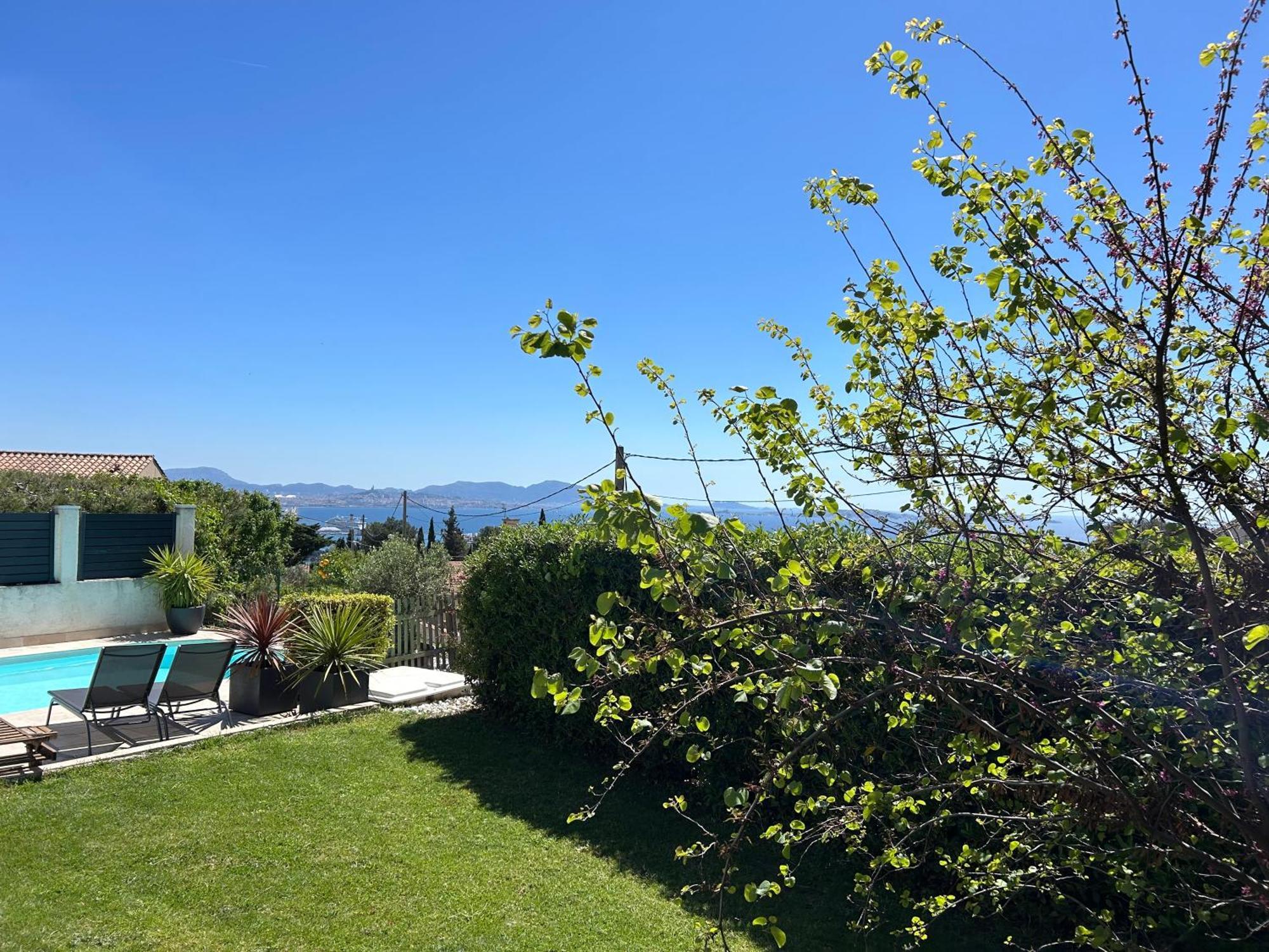 Maison Entierement Climatisee Vue D'exception Et Rade De Avec Piscine 8 Personnes