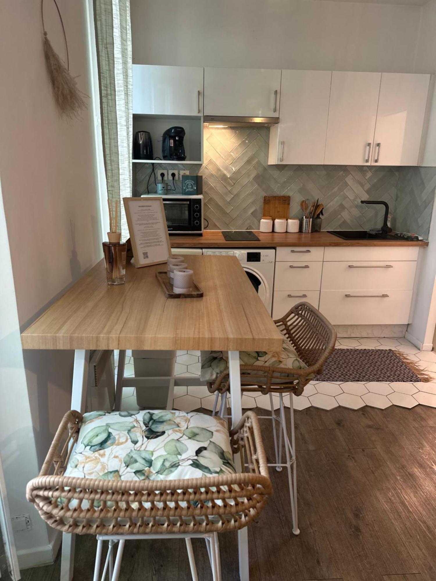 Grand T1 De 38 M2 Au Design Epuree * Marseilles