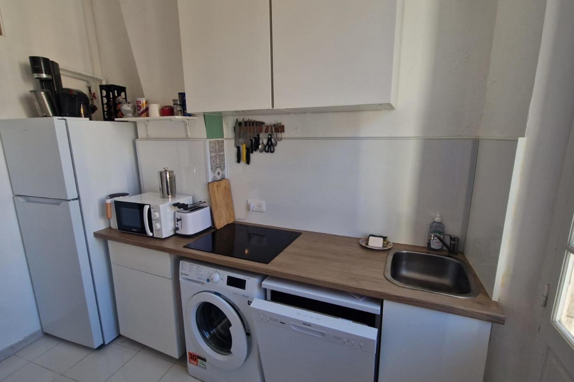 For 2 With Balcony - Near The