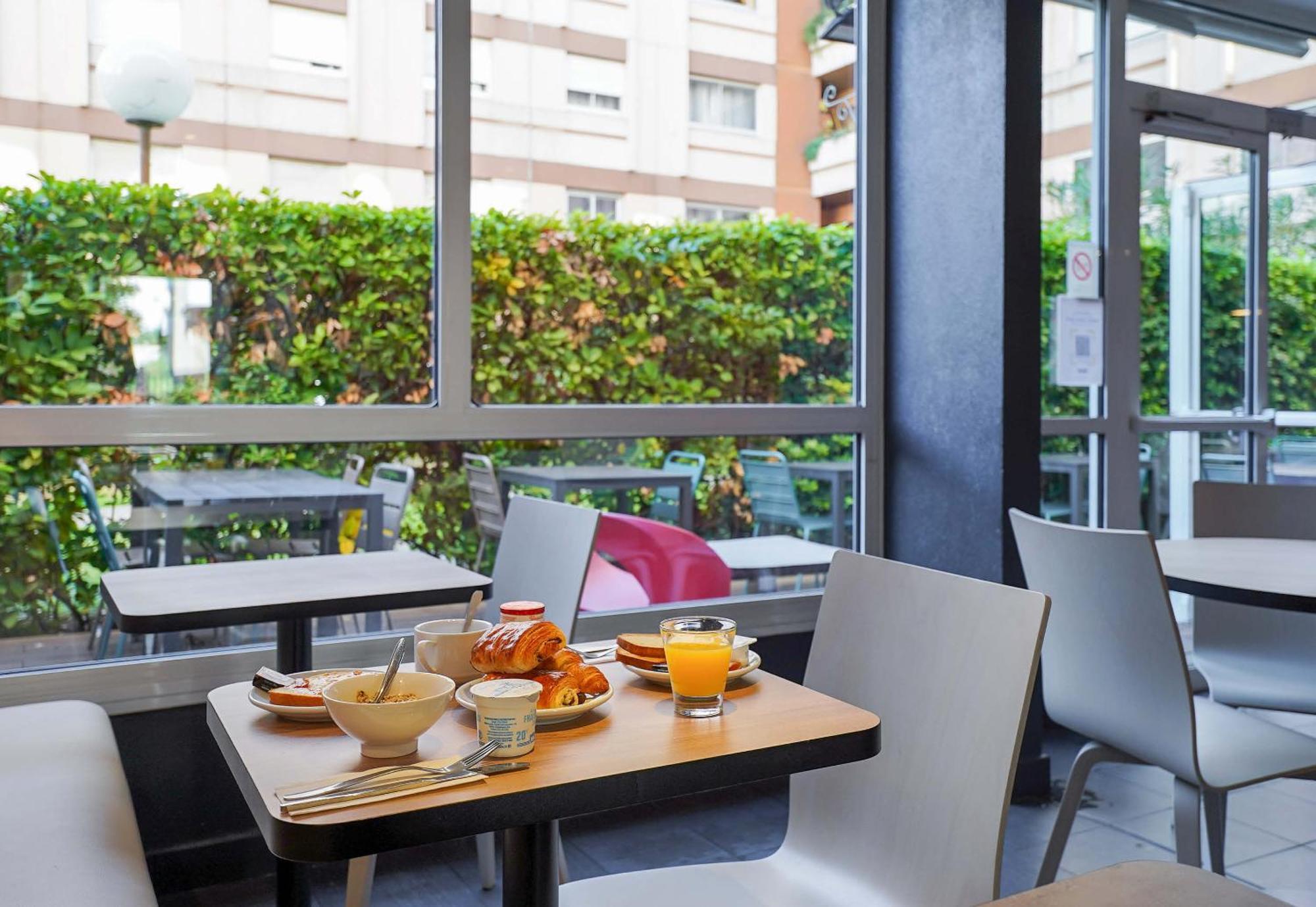Hotel Prado Parc Des Expositions