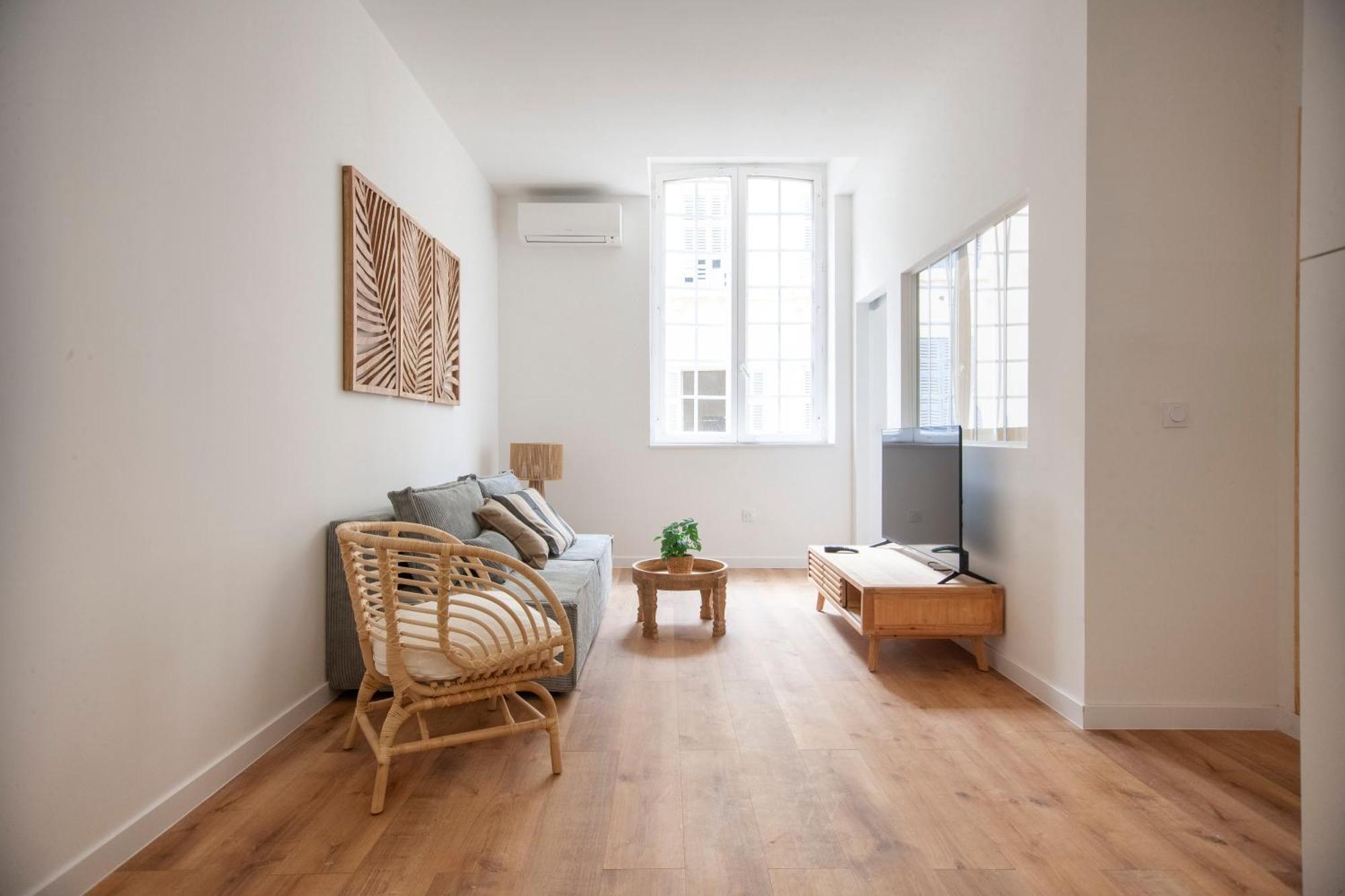 3 - Central, Moderne Et Equipe Apartment