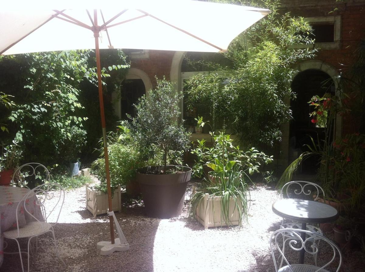 Pleasant 120 M2 Duplex, Garden, Quiet, South, Center Appartement