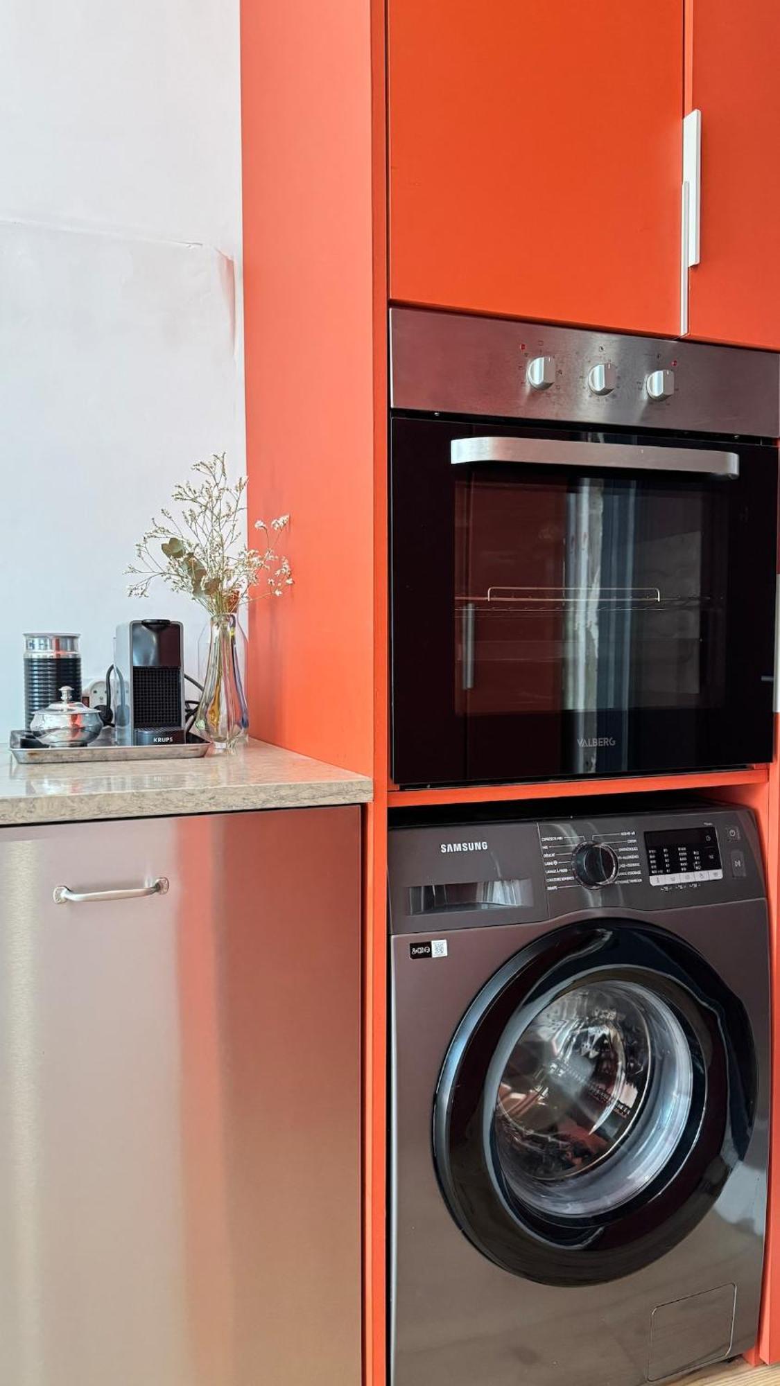 Refurbished 6-room Vieux Port Appartement