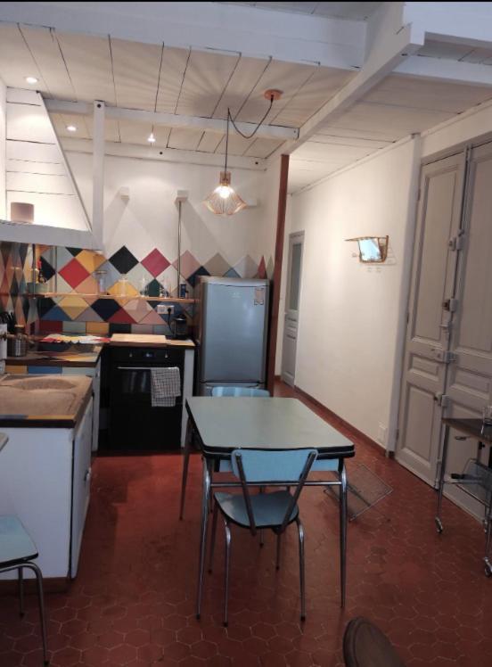 T3 - Metro Chartreux 10alt Appartement