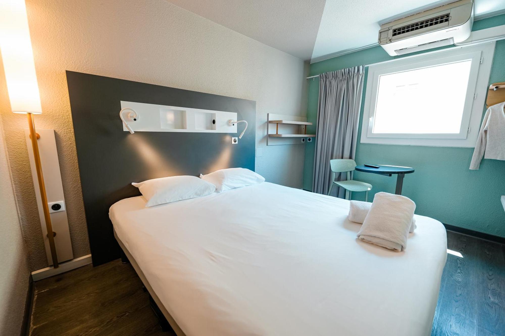 Ibis Budget Vieux Port Khách sạn