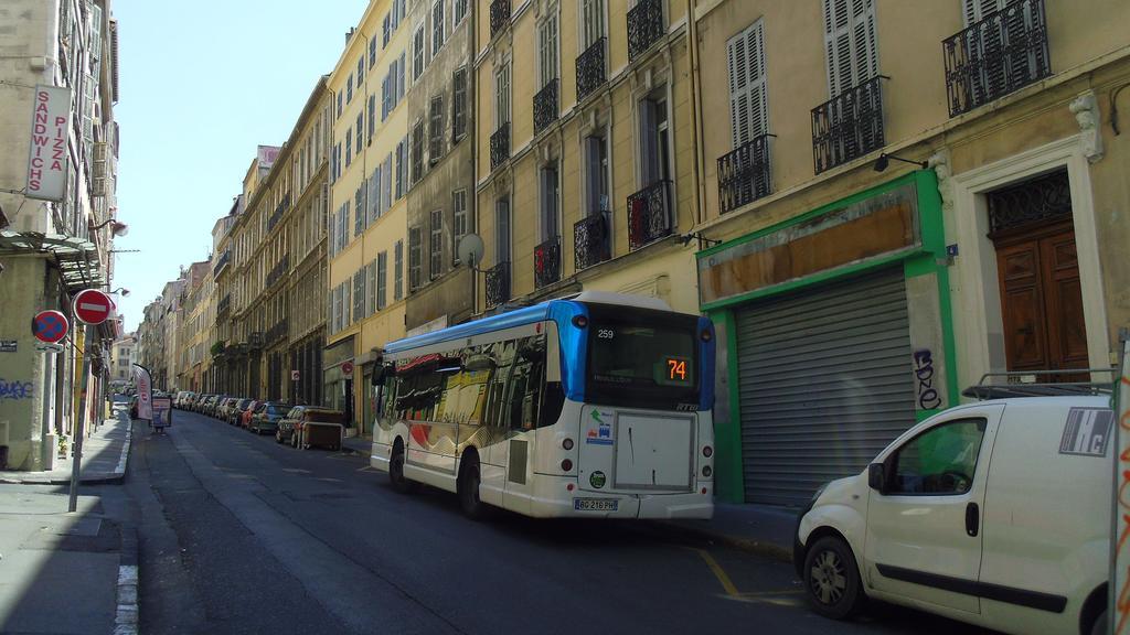 Chinese * Marseilles