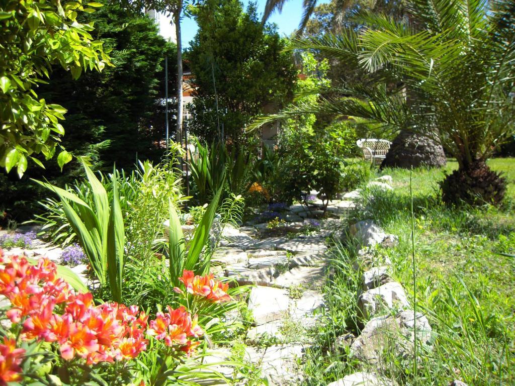 Valflor D'hotes Et Bed & Breakfast 3*