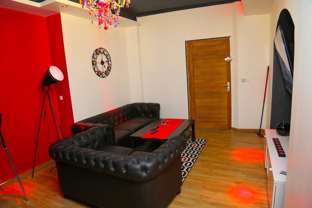 Apartment Red *