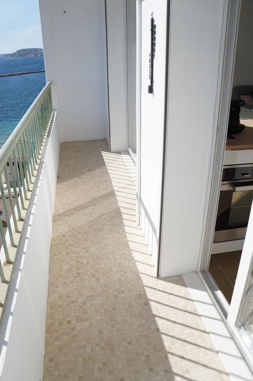 Apartment T3 Pharo - Vue Panoramique Sur Notre Dame Et La Plage Des Catalans Marseille