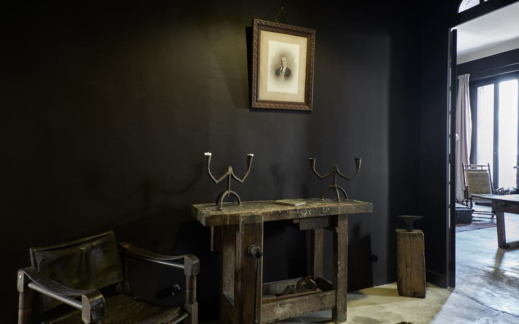 Une Nuit Dans L'arriere Boutique * Marseille