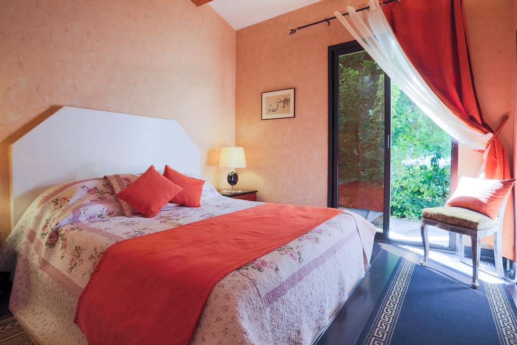 Bed & Breakfast La Palmeraie Marseille