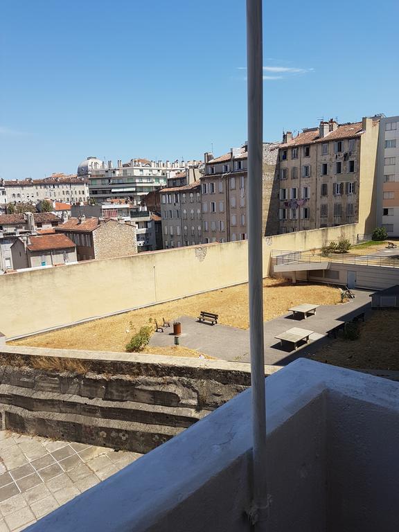 T4 Proche Gare Saint Charles Marseilles